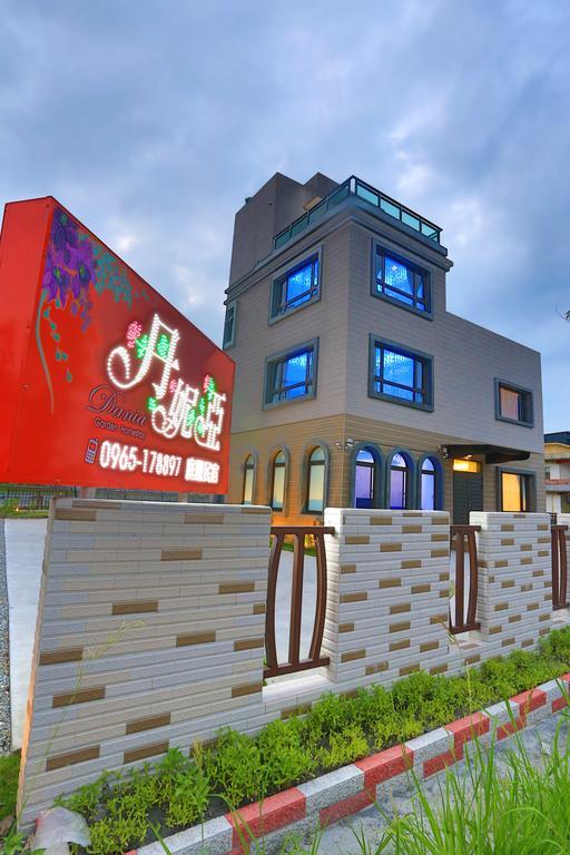Bed and Breakfast Dania Garden Luodong Exterior foto